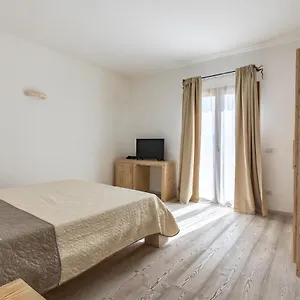 La Casa Di Minnanna 3*, Cannigione Italien